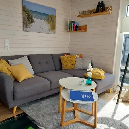 Hausboot Hecht Mit Dachterrasse In Marina Minde, Daenemark Сasa de vacaciones