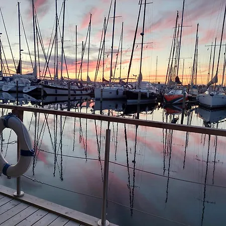 Сasa de vacaciones Hausboot Hecht Mit Dachterrasse In Marina Minde, Daenemark Egernsund