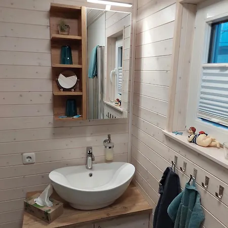Сasa de vacaciones Hausboot Hecht Mit Dachterrasse In Marina Minde, Daenemark