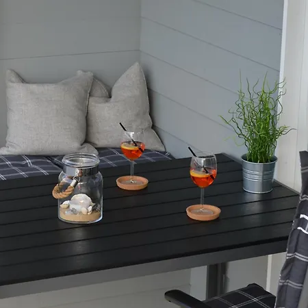 Сasa de vacaciones Hausboot Hecht Mit Dachterrasse In Marina Minde, Daenemark *