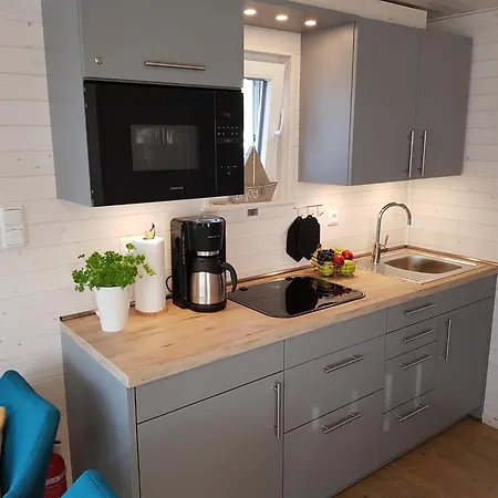 Hausboot Hecht Mit Dachterrasse In Marina Minde, Daenemark * Egernsund