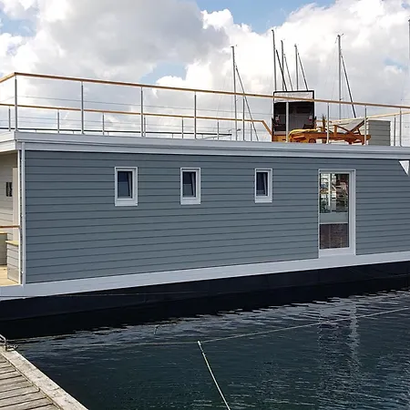Сasa de vacaciones Hausboot Hecht Mit Dachterrasse In Marina Minde, Daenemark *